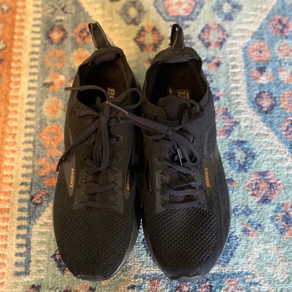 Brooks Levitate 3